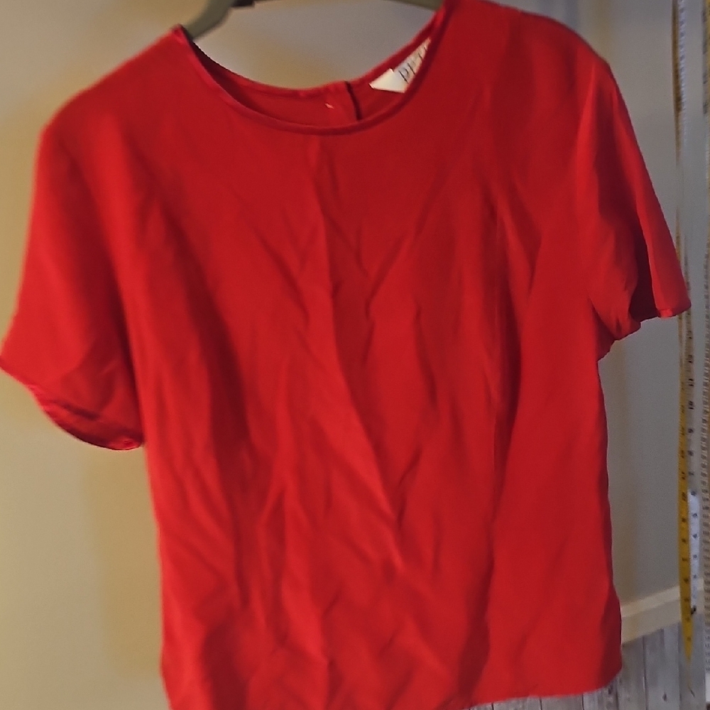 Hng🔹️Bright Red Short Sleeve Silk Blouse